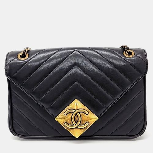 Chevron Leather Chain Shoulder Bag - Chanel - Modalova