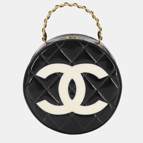 Chanel Black White Enamel Round Vanity Shoulder Bag - Chanel - Modalova