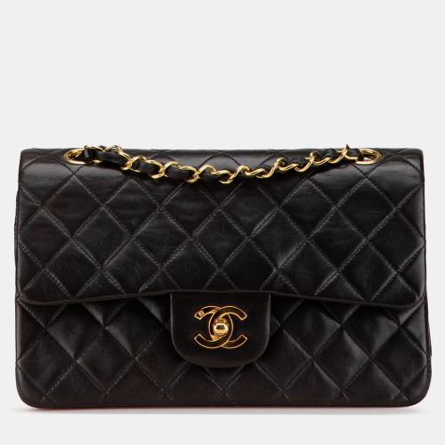 Small Classic Lambskin Double Flap Bag - Chanel - Modalova