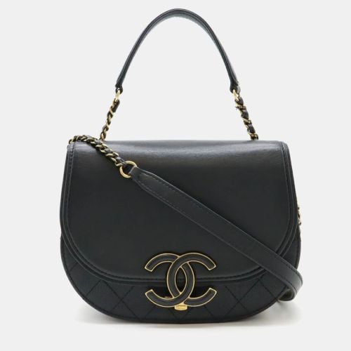 Leather Matelasse Coco Curve Flap Shoulder Bag - Chanel - Modalova