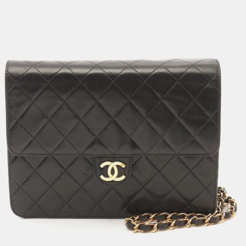 Lambskin Matelasse Shoulder Bag - Chanel - Modalova