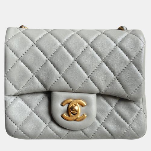 Chanel Grey Square Mini Shoulder Bag - Chanel - Modalova