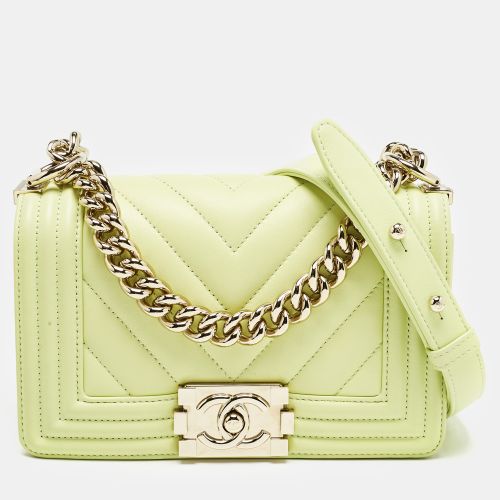 Green Chevron Leather Small Boy Flap Bag - Chanel - Modalova