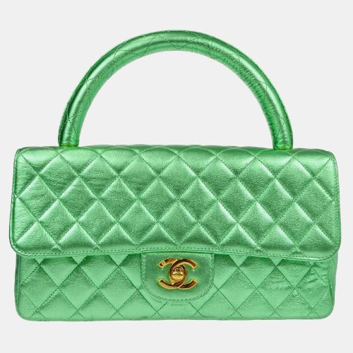 Metallic Lambskin Quilted CC Top Handle Handbag - Chanel - Modalova