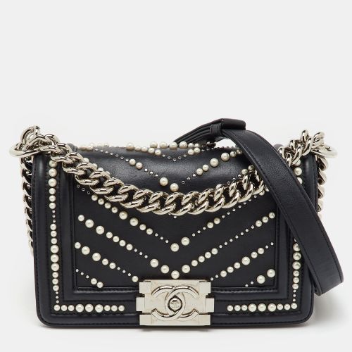 Leather Pearl Chevron Small Boy Flap Bag - Chanel - Modalova