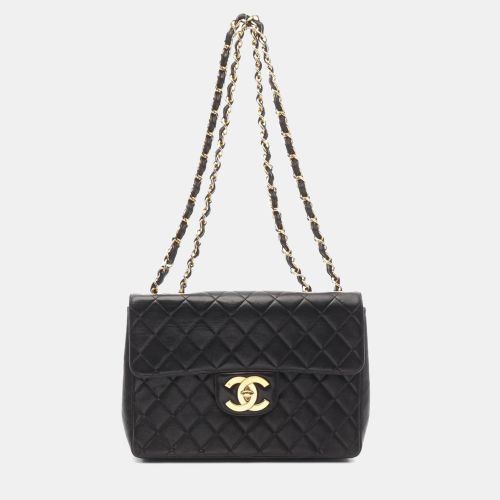Lambskin Flap Shoulder Bag - Chanel - Modalova