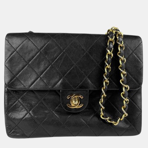 Flap Lambskin Shoulder Bag - Chanel - Modalova