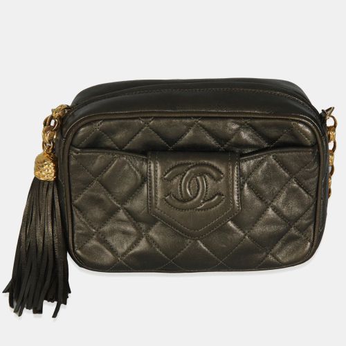 Vintage Metallic Green Quilted Lambskin Tassel Camera Bag - Chanel - Modalova