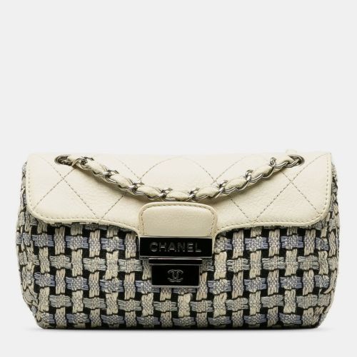 Single Flap Tweed Calfskin Woven Shoulder Bag - Chanel - Modalova