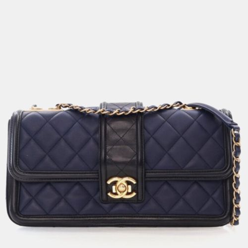 Jumbo Lambskin Flap Bag - Chanel - Modalova
