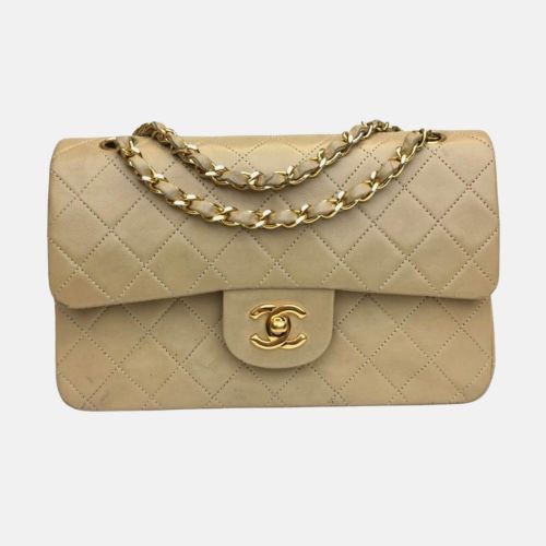 Classic Double Flap Small Lambskin Shoulder Bag - Chanel - Modalova