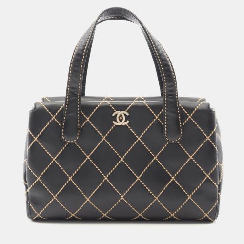 Wild Stitch Leather Tote Bag - Chanel - Modalova