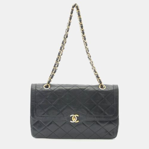Paris Double Flap Lambskin Shoulder Bag - Chanel - Modalova