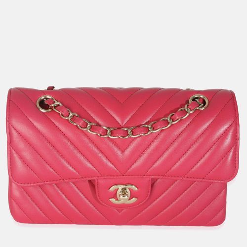 Dark Chevron Lambskin Small Classic Double Flap Bag - Chanel - Modalova