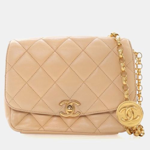 Lambskin CC Coin Chain Flap Bag - Chanel - Modalova