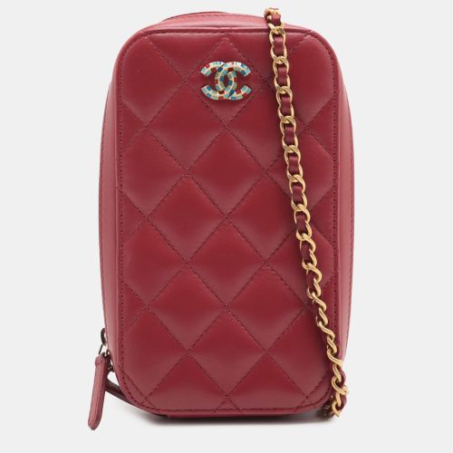 Chanel Quilted Lambskin Zip Phone Case - Chanel - Modalova