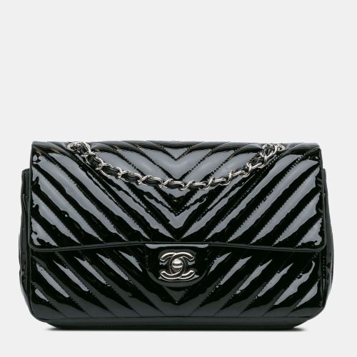 Medium Classic Chevron Patent Double Flap - Chanel - Modalova