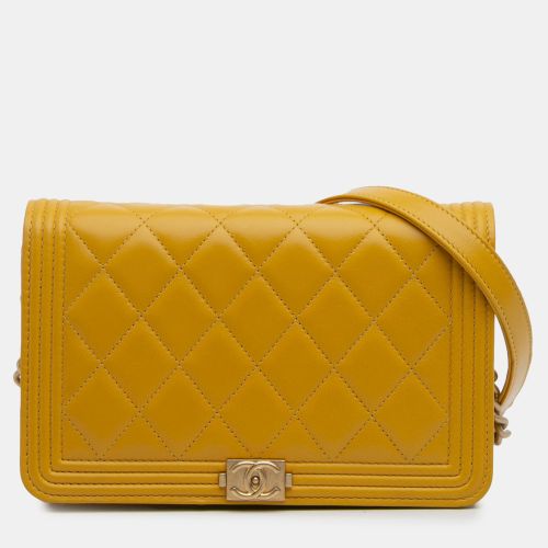 Quilted Lambskin Boy Wallet On Chain - Chanel - Modalova