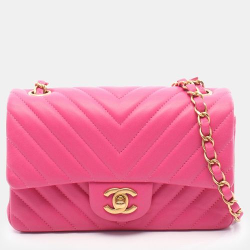 Rectangular Mini Flap Chevron Leather Shoulder Bag - Chanel - Modalova