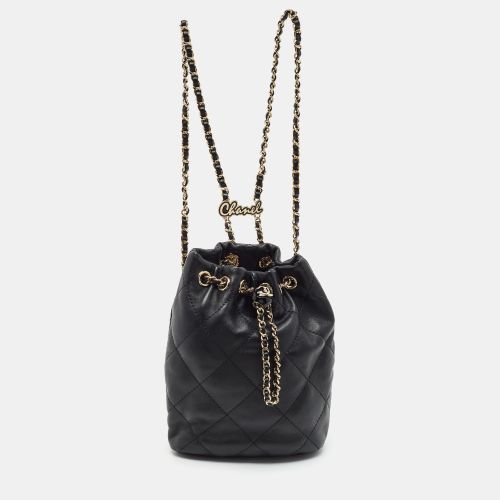 CC Script Quilted Leather Drawstring Backpack - Chanel - Modalova