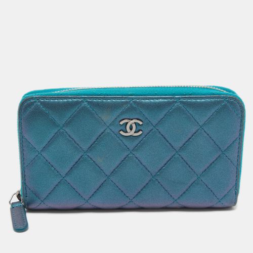 Chanel Metallic Blue Quilted Leather Classic Zip Wallet - Chanel - Modalova