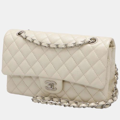 Chanel White Leather Classic Medium Double Flap Shoulder Bag - Chanel - Modalova