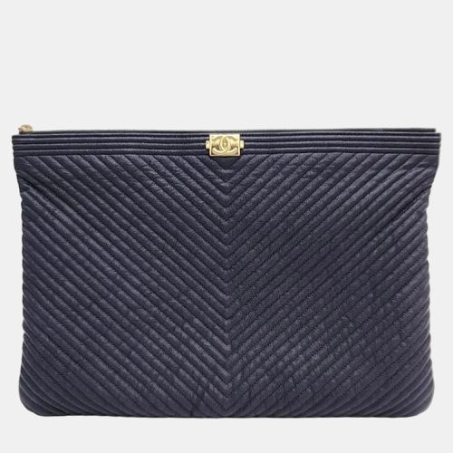 Chanel Navy Blue Caviar Leather Large O Case Boy Clutch Bag - Chanel - Modalova