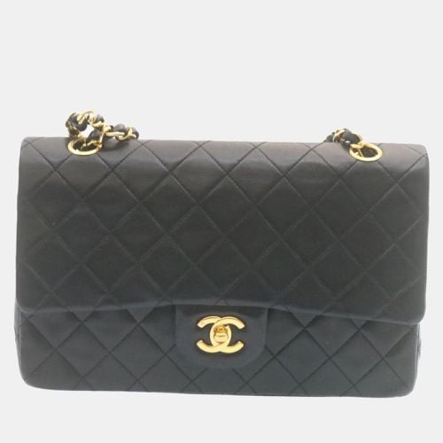 Chanel Black Lambskin Leather Medium Classic Double Flap Bag - Chanel - Modalova