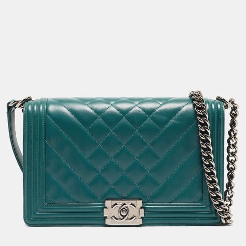 Chanel Green Quilted Leather New Medium Boy Bag - Chanel - Modalova