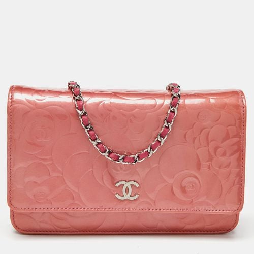 Chanel Pink Camellia Patent and Leather Wallet On Chain - Chanel - Modalova