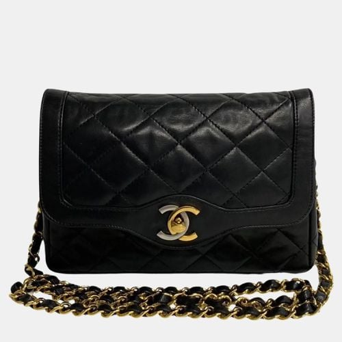 CHANEL Black Quilted Lambskin Vintage Mini Paris-Limited Flap Bag - Chanel - Modalova