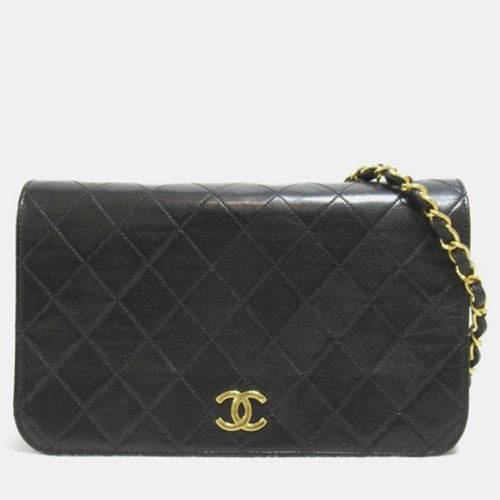 Leather Quilted CC Flap Bag - Chanel - Modalova