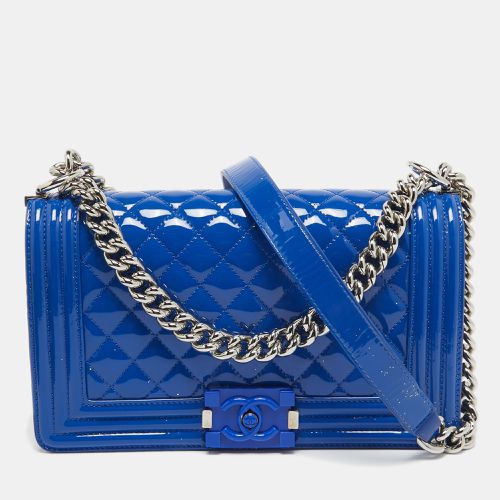 Chanel Blue Quilted Patent Leather Medium Boy Flap Bag - Chanel - Modalova