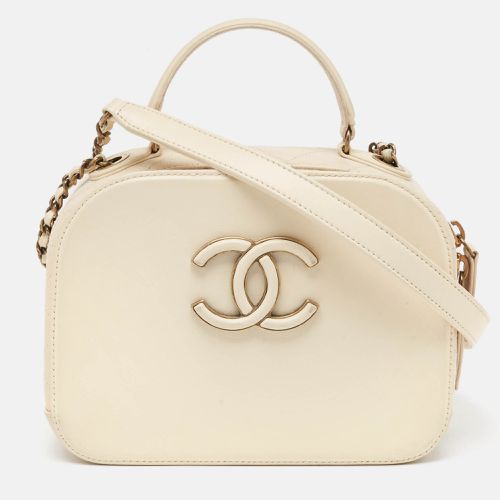 Chanel Off White Quilted Leather Coco Curve Vanity Case Bag - Chanel - Modalova