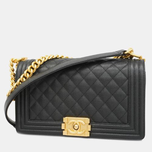 Chanel Black Caviar Leather Medium Boy Shoulder Bags - Chanel - Modalova