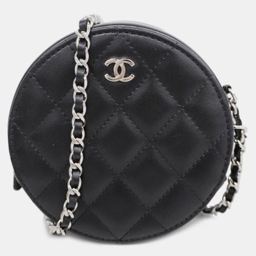 Chanel Black Leather Round CC Clutch Bag - Chanel - Modalova