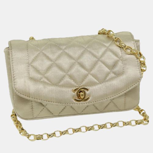 Chanel Beige Silk Vintage Diana Flap Shoulder Bag - Chanel - Modalova