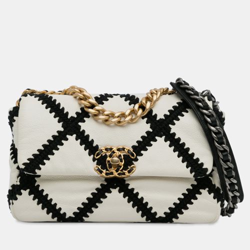 Medium 19 Crochet Calfskin Flap Bag - Chanel - Modalova