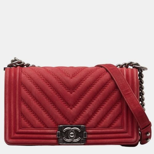 Chanel Red Suede Medium Chevron Boy Bag - Chanel - Modalova