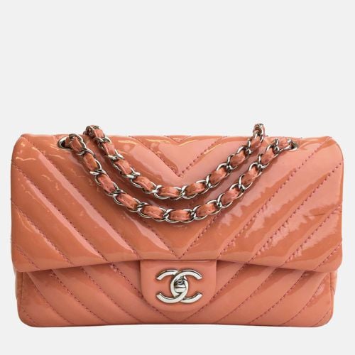 Chanel Peach Patent Leather Flap Shoulder Bag - Chanel - Modalova