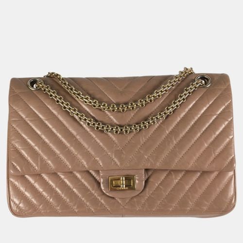 Chanel Bronze Chevron Leather 226 Reissue 2.55 Flap Bag - Chanel - Modalova