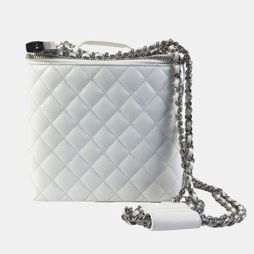 Chanel White Lambskin Quilted Vanity Case - Chanel - Modalova