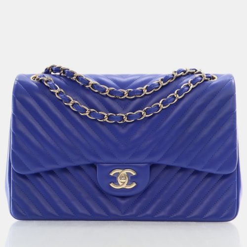 Chanel Blue Chevron Lambskin Medium Classic Double Flap Bag - Chanel - Modalova