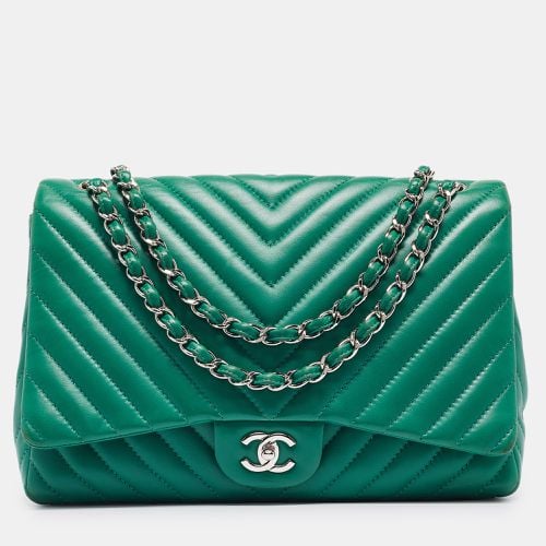 Chanel Green Chevron Leather Maxi Classic Single Flap Bag - Chanel - Modalova