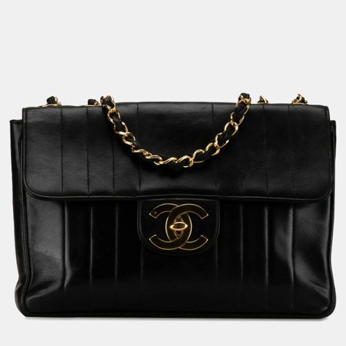 Chanel Black Vertical Quilted Leather Jumbo Classic Flap Shoulder Bag - Chanel - Modalova