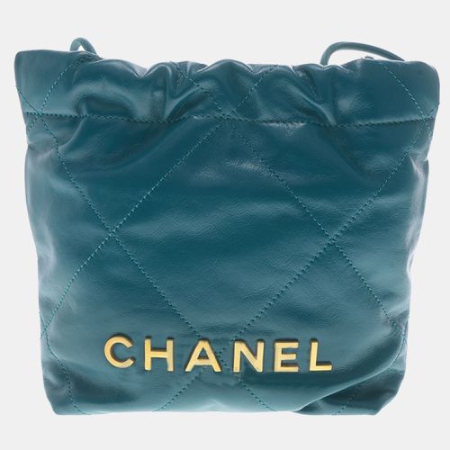 Chanel Green Leather Mini 22 Hobo Bag - Chanel - Modalova