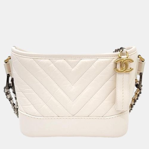 Chanel White Leather Chevron Gabrielle Small Hobo Bag - Chanel - Modalova