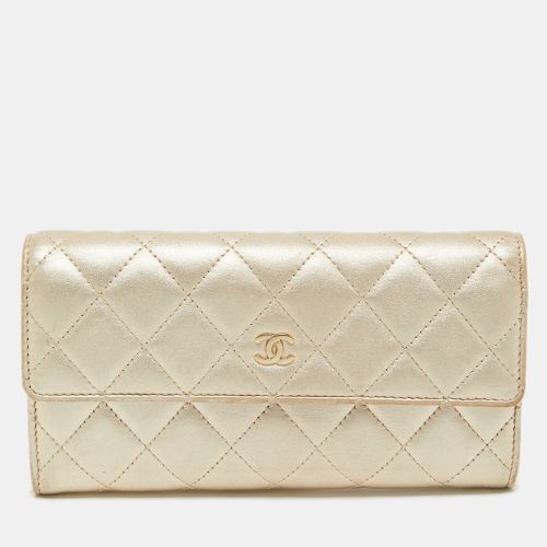 Chanel Gold Quilted Leather Classic Long Wallet - Chanel - Modalova