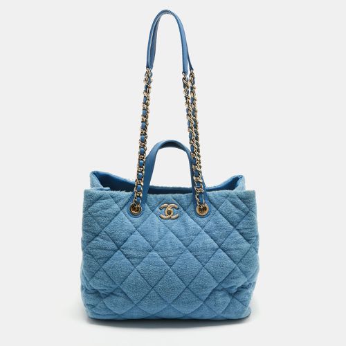 Chanel Light Blue Quilted Terry Cloth Coco Beach Shopper Tote - Chanel - Modalova