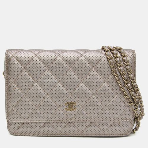 Chanel Silver Perforated Classic Wallet On Chain - Chanel - Modalova